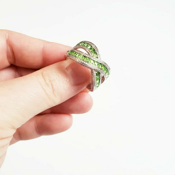 Jewelry - Peridot Ring